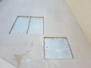 פתחי ביוב מתכת