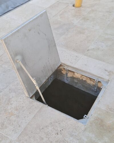 מכסה בור איזון לבריכה